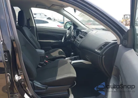 2013 Mitsubishi Outlander Sport Es z USA, uszkodzony, nr VIN 4A4AP3AU6DE022010